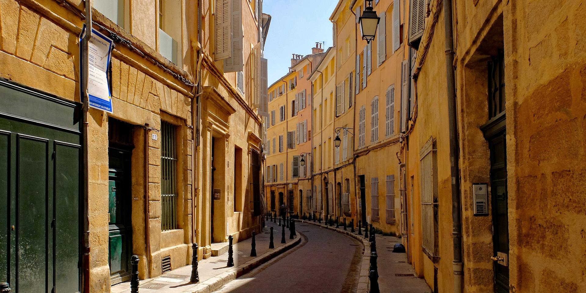 Aix-en-Provence street