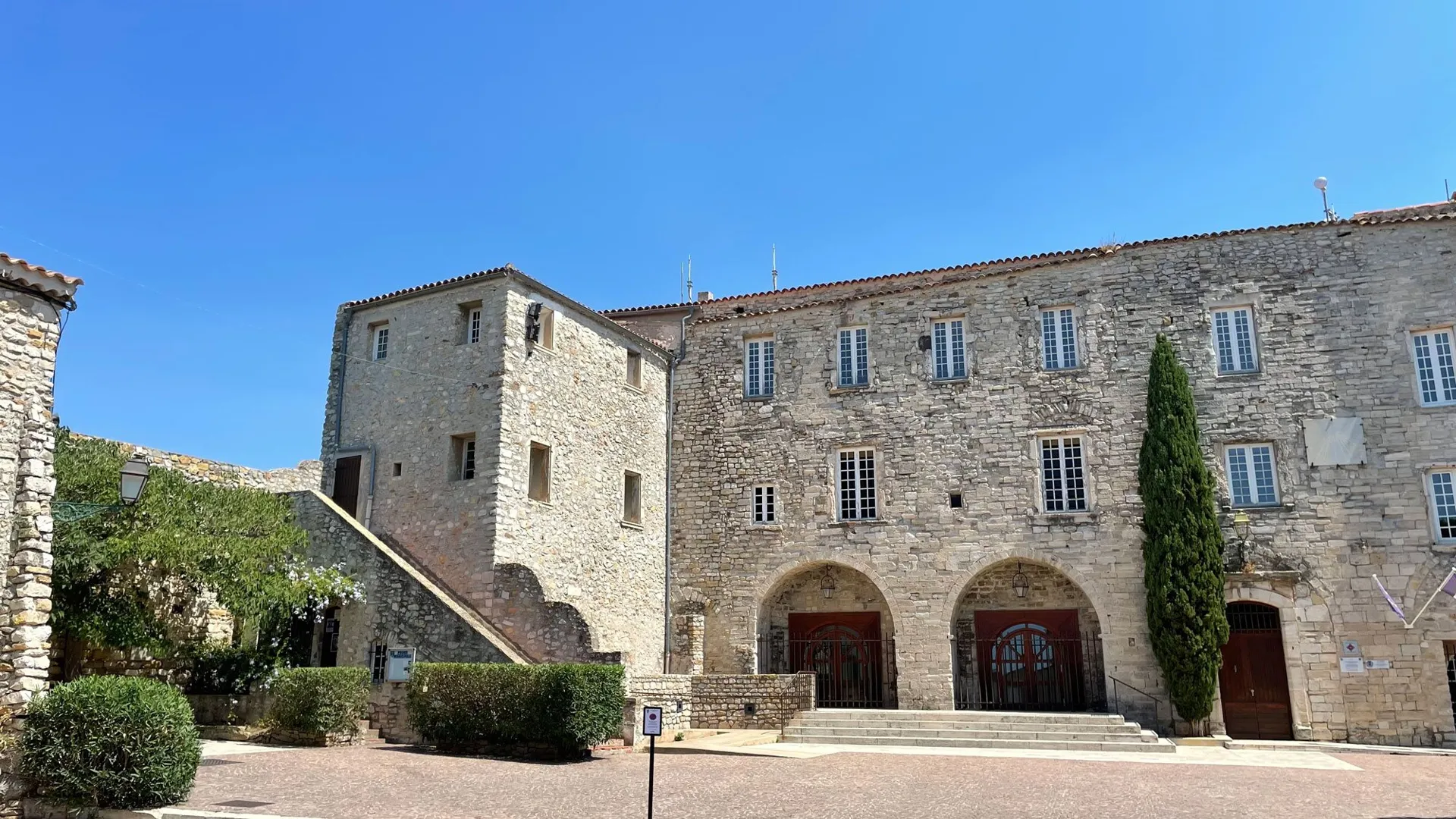 Le Castellet panoramic views