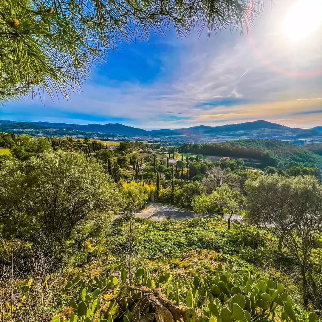Le Castellet village center