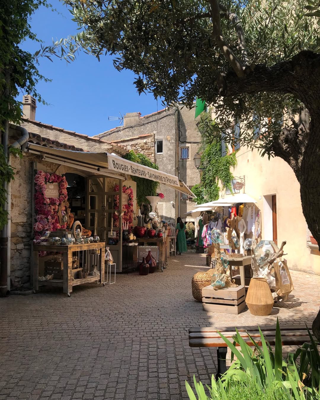 Le Castellet countryside views
